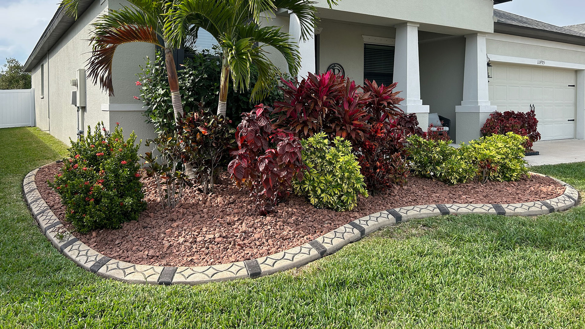 Riverview, Florida Decorative Rock Install